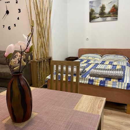 Apartment Neno 2 เทรบินเย ภายนอก รูปภาพ