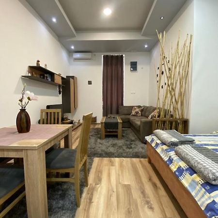 Apartment Neno 2 เทรบินเย ภายนอก รูปภาพ