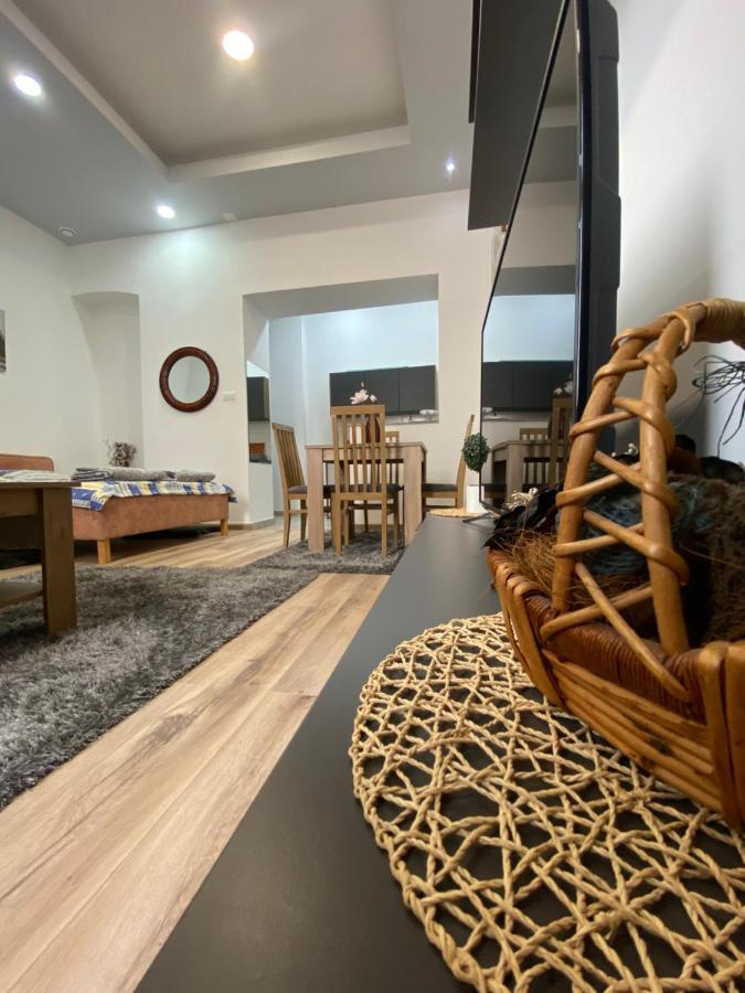 Apartment Neno 2 เทรบินเย ภายนอก รูปภาพ